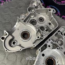 00 2003 ktm 450 SX LEFT RIGHT ENGINE CRANKCASE CRANK CASES BLOCK 14MM CASE SET