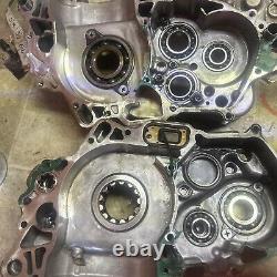 2002- 2003 Honda CRF450R CRF 450R Left And Right Crank Cases Complete Case Set