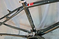 2015 Specialized Serrius MTB Bike Frame 17 Medium Hardtail Rigid USA Shipping