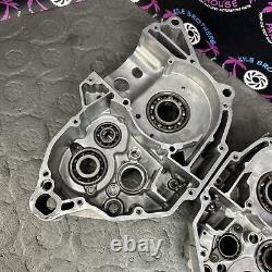 2017 kawasaki kx250f LEFT RIGHT ENGINE CRANKCASE CRANK CASES BLOCK CASE SET