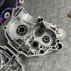 2017 kawasaki kx250f LEFT RIGHT ENGINE CRANKCASE CRANK CASES BLOCK CASE SET