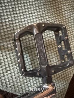 Chrome REDLINE FLIGHT BMX Cranks 180mm Redline 47t chainring Pedals BMX Parts