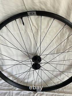 Frères Crank Synthesis Enduro 29 XD avec moyeux en alliage Industrie Nine 1/1 - Roues complètes